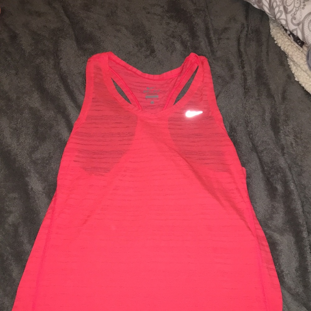 Workout tank top